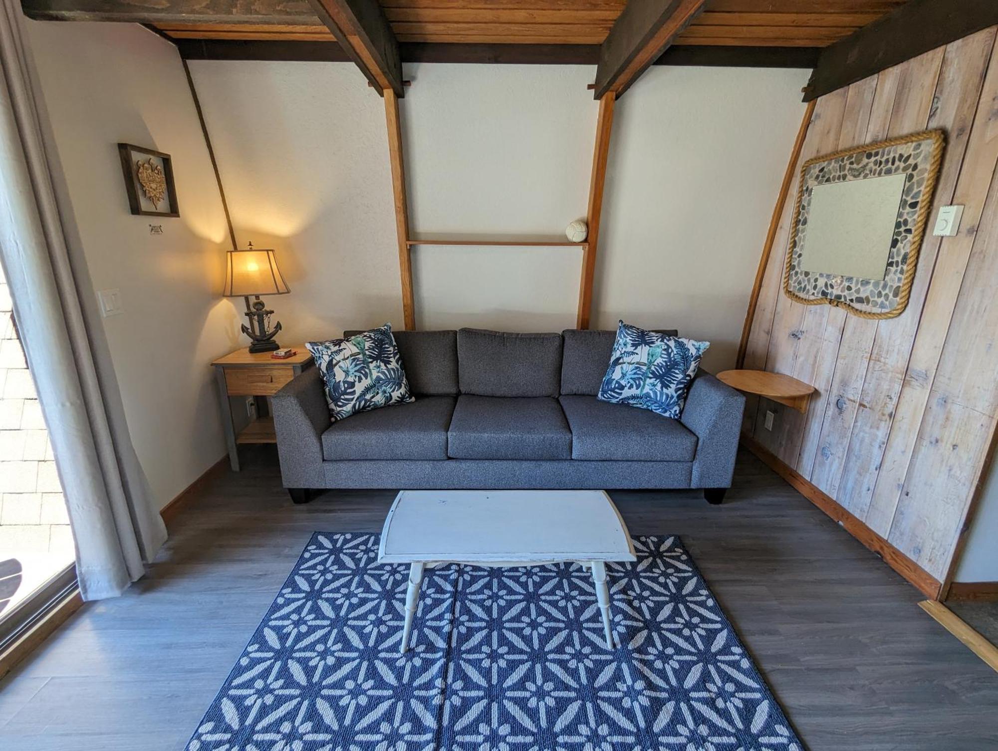 Jade Resort-Oceanfront Suites In Gowlland Harbour Heriot Bay Extérieur photo