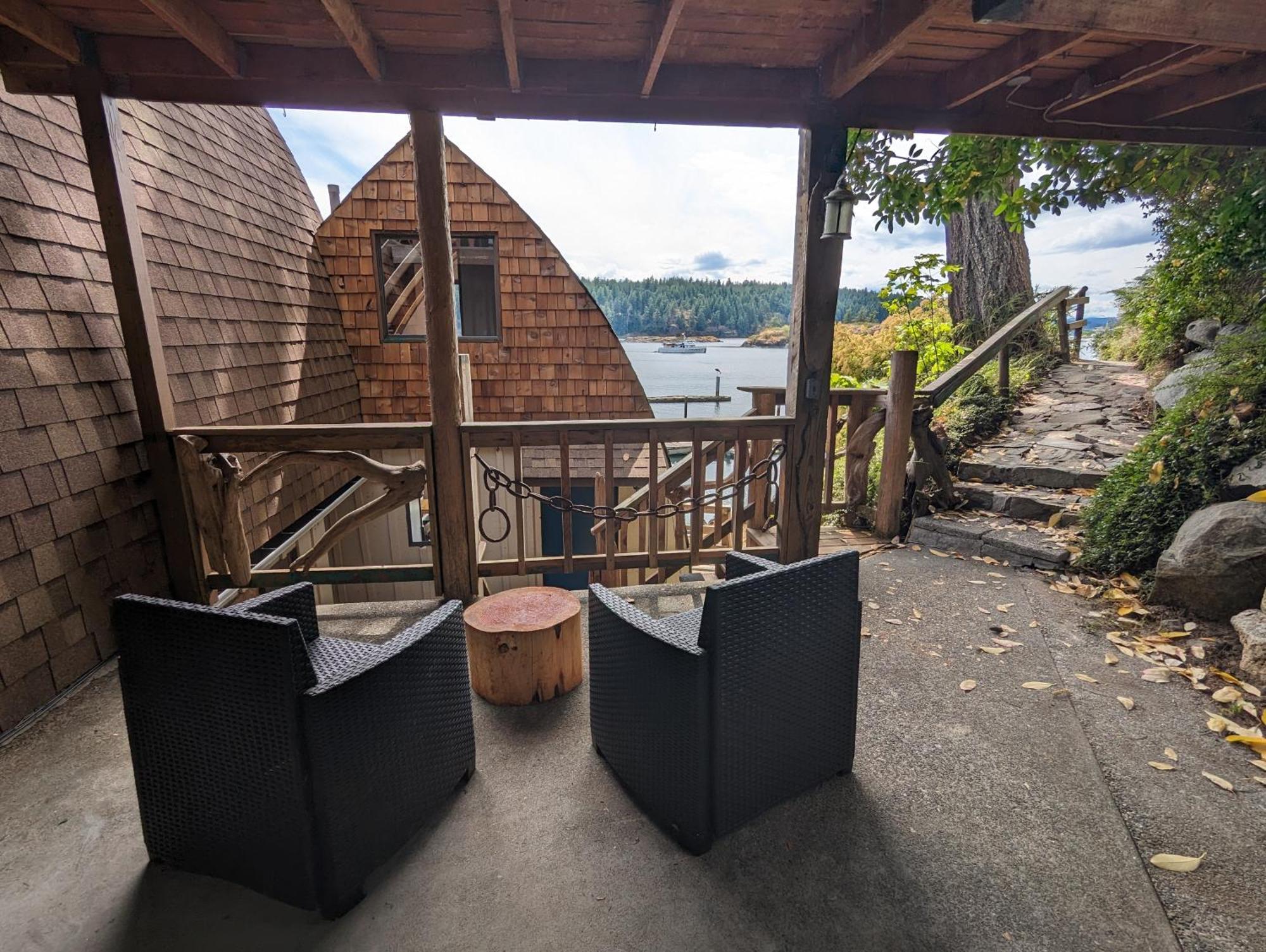 Jade Resort-Oceanfront Suites In Gowlland Harbour Heriot Bay Extérieur photo