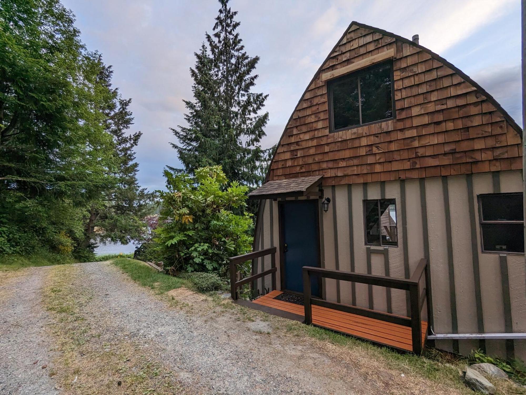 Jade Resort-Oceanfront Suites In Gowlland Harbour Heriot Bay Extérieur photo