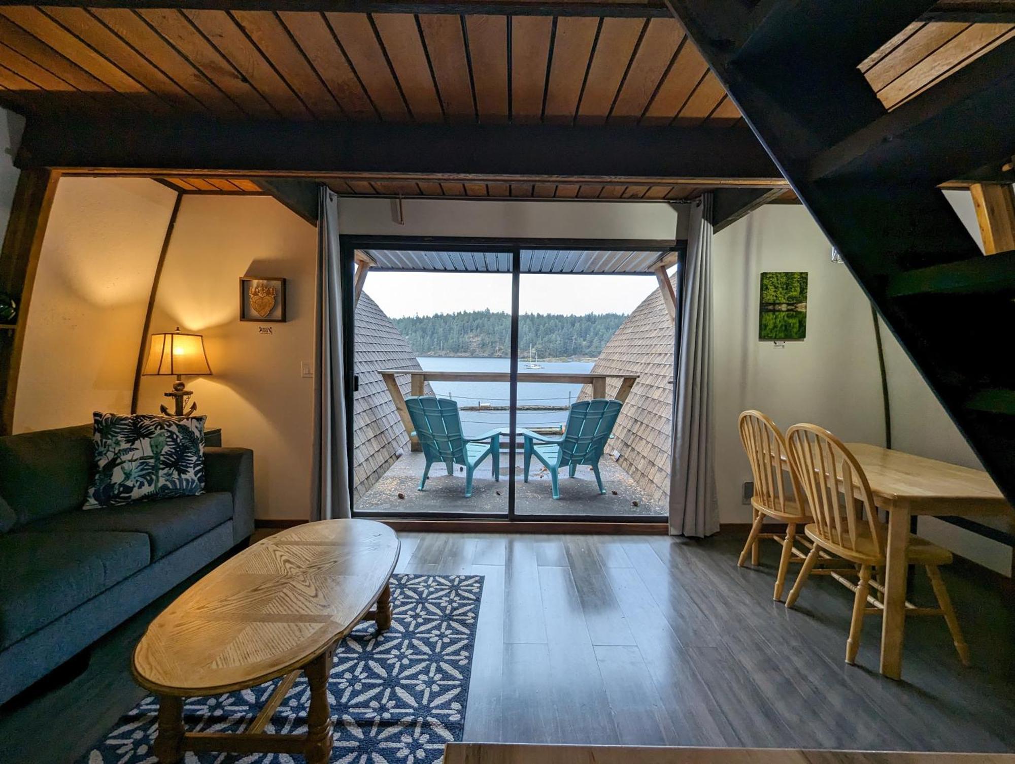 Jade Resort-Oceanfront Suites In Gowlland Harbour Heriot Bay Extérieur photo