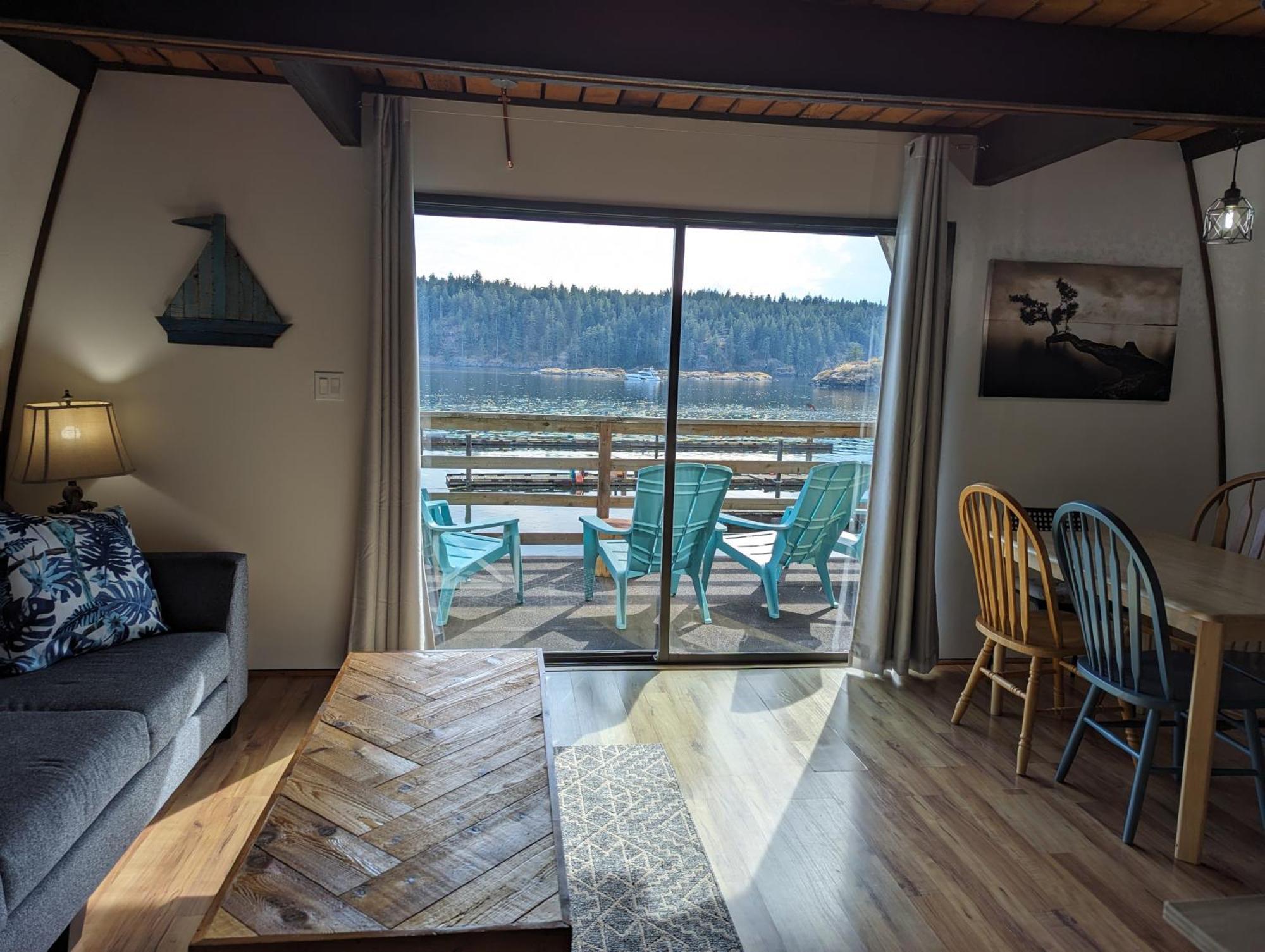 Jade Resort-Oceanfront Suites In Gowlland Harbour Heriot Bay Extérieur photo
