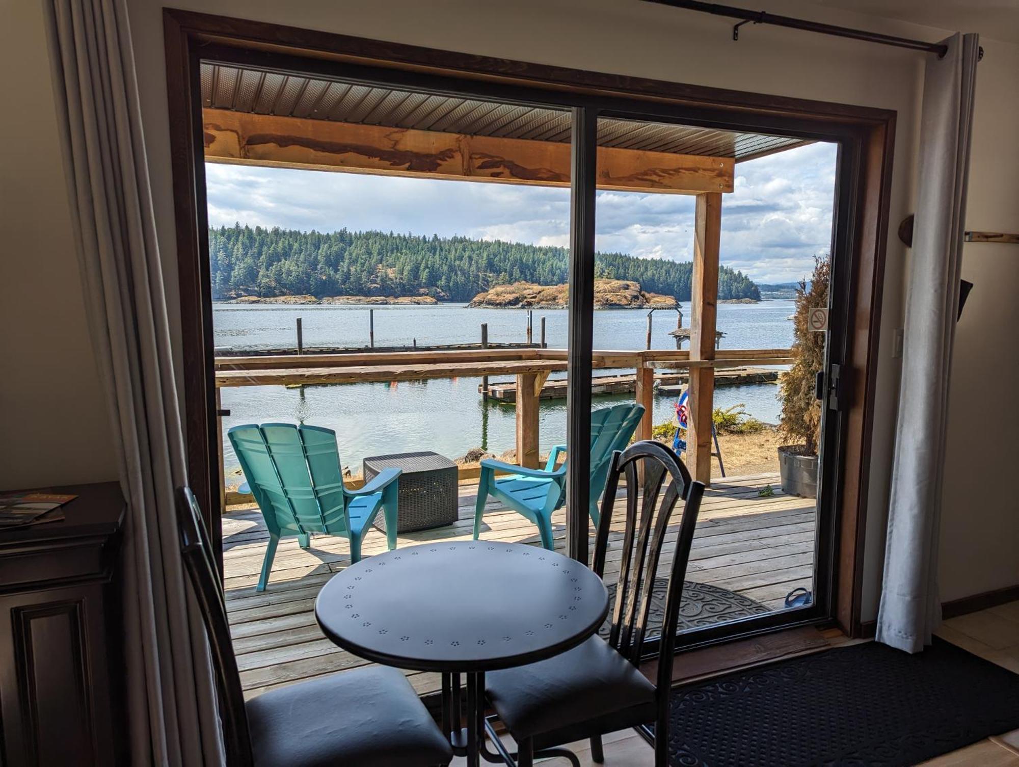 Jade Resort-Oceanfront Suites In Gowlland Harbour Heriot Bay Extérieur photo