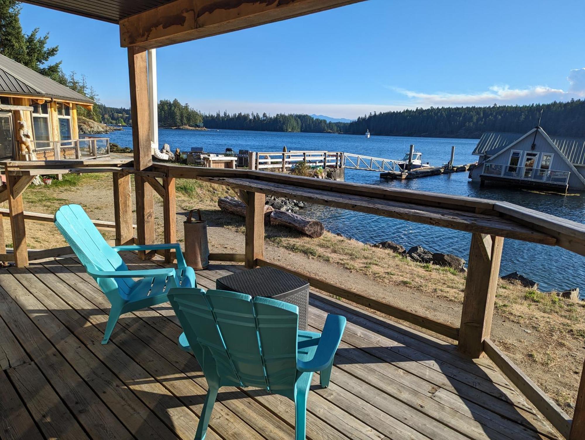 Jade Resort-Oceanfront Suites In Gowlland Harbour Heriot Bay Extérieur photo