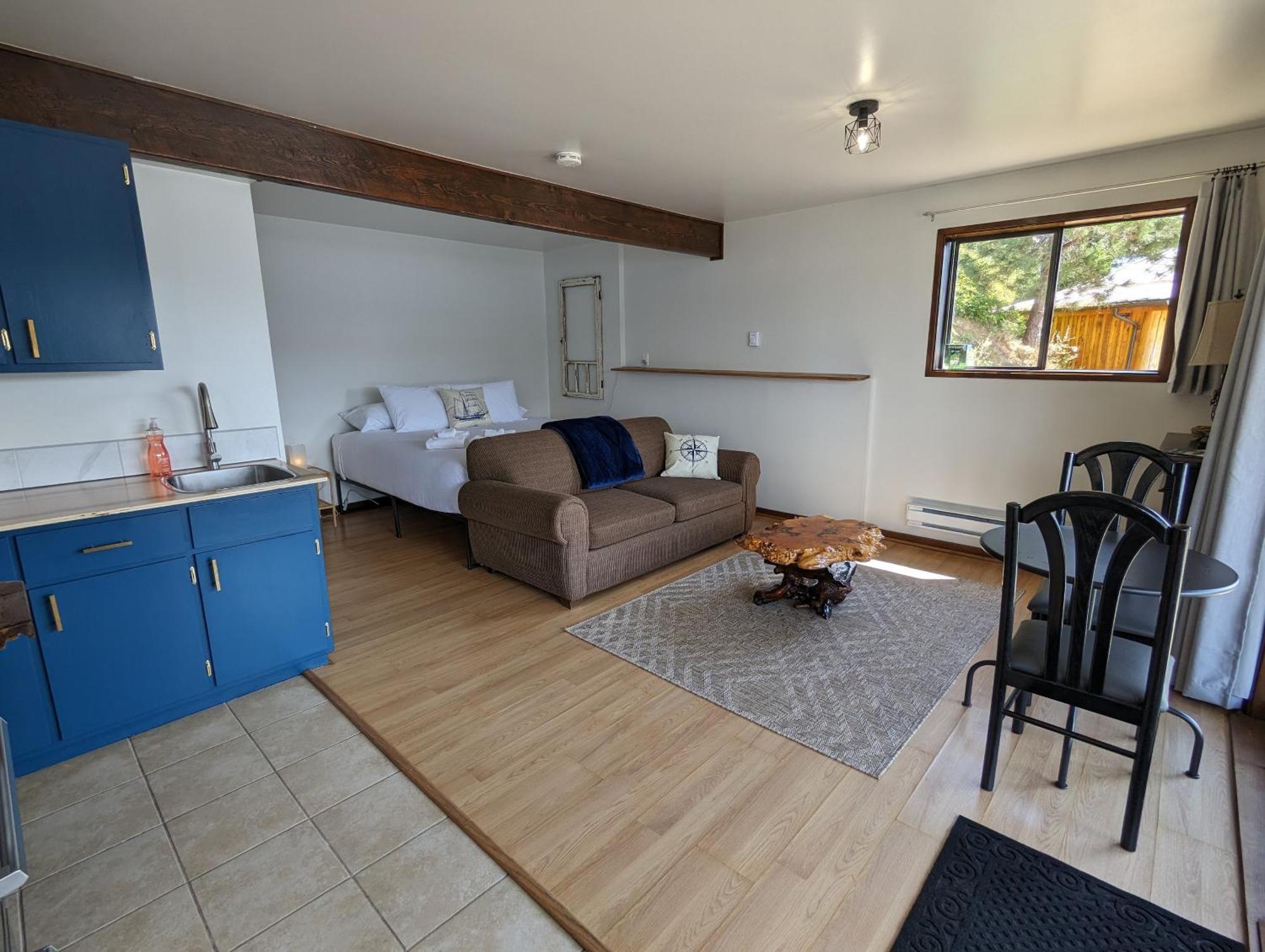 Jade Resort-Oceanfront Suites In Gowlland Harbour Heriot Bay Extérieur photo