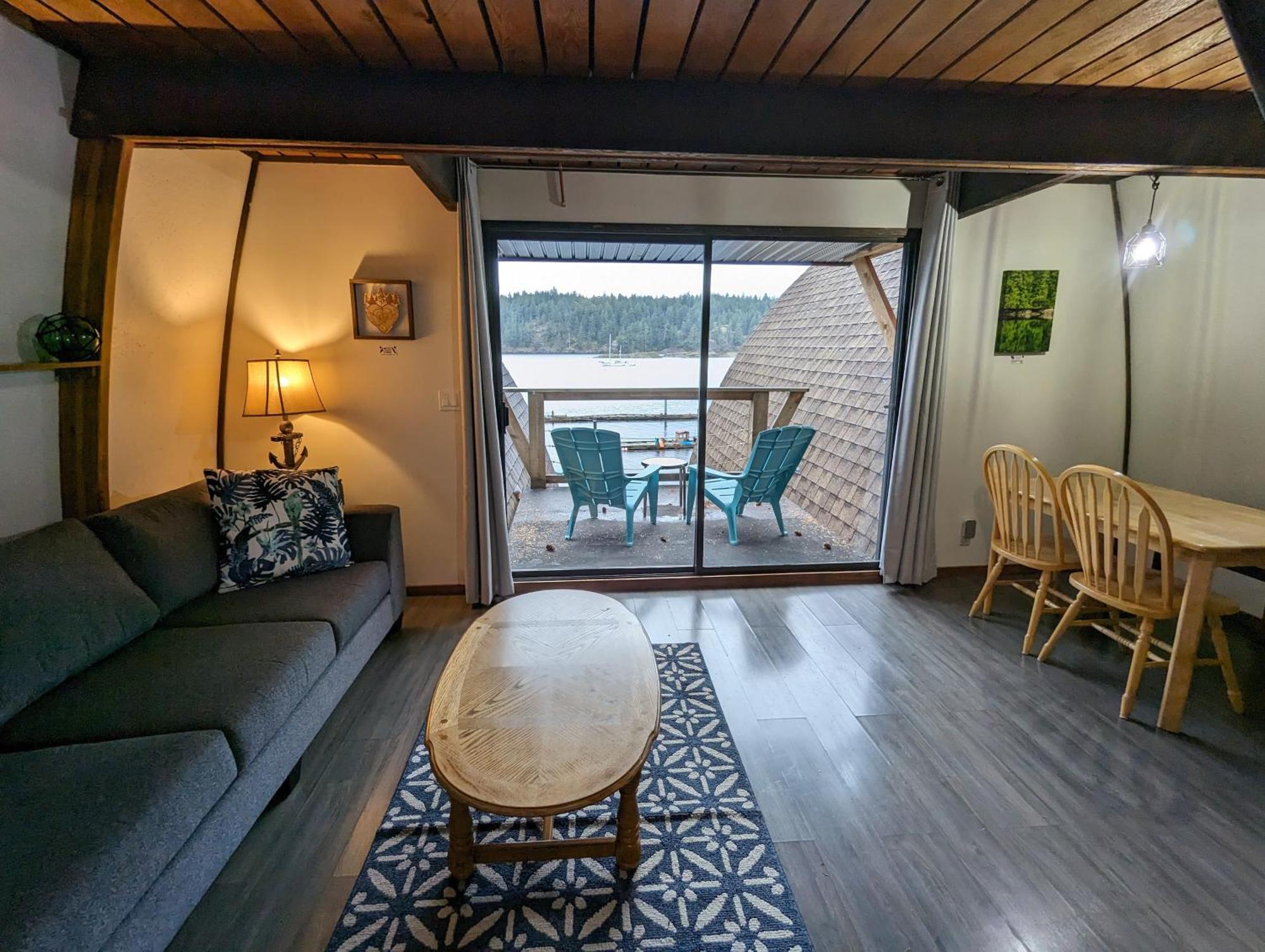 Jade Resort-Oceanfront Suites In Gowlland Harbour Heriot Bay Extérieur photo
