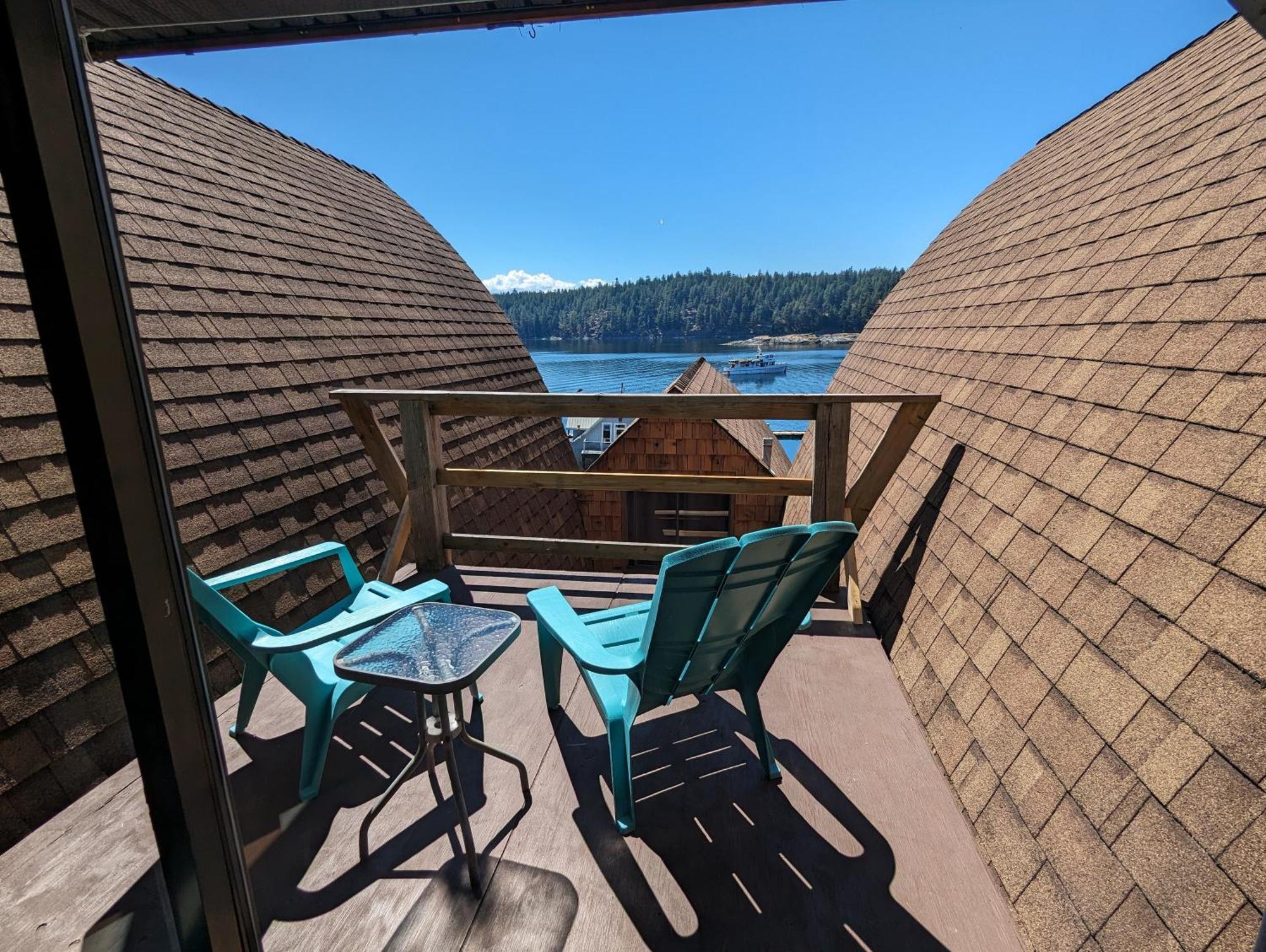 Jade Resort-Oceanfront Suites In Gowlland Harbour Heriot Bay Extérieur photo