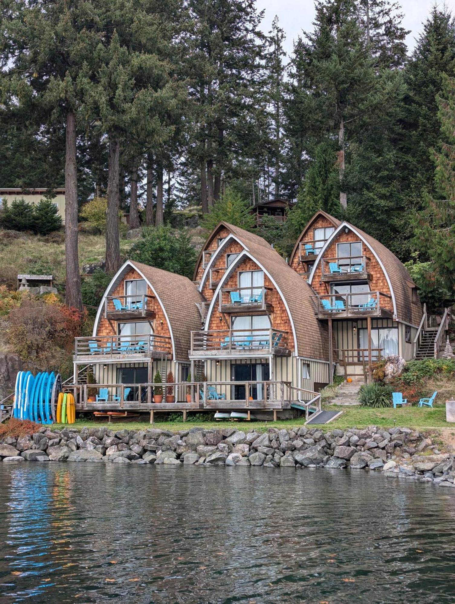Jade Resort-Oceanfront Suites In Gowlland Harbour Heriot Bay Extérieur photo